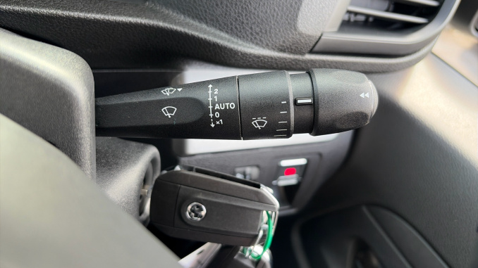 Vauxhall Vivaro L1 Diesel 1.5 Turbo D 120 Pro H1 Van - Image 45